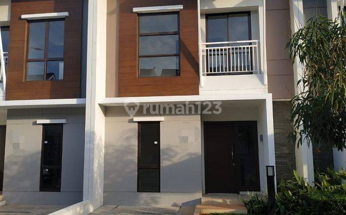 Rumah Jual 2 Lantai Summarecon Karawang  1