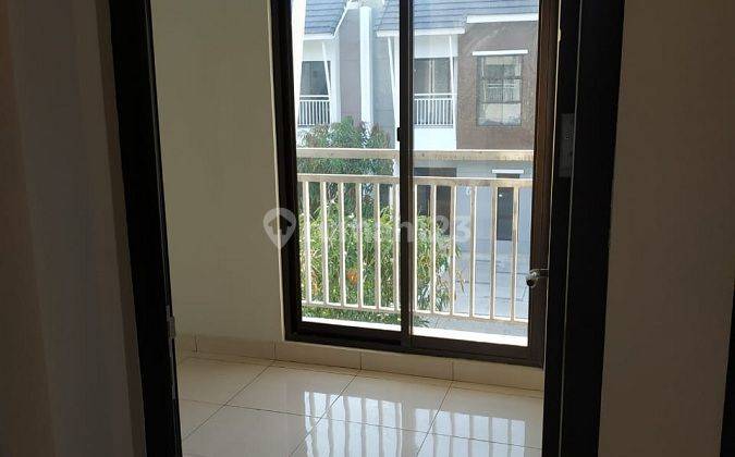 Rumah Jual 2 Lantai Summarecon Karawang  3