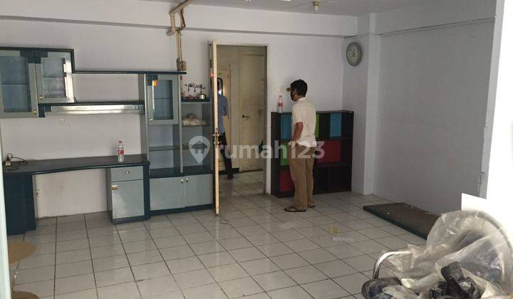 Apartemen Nias Jual 2 BR Unfurnished Butuh Renovasi 2