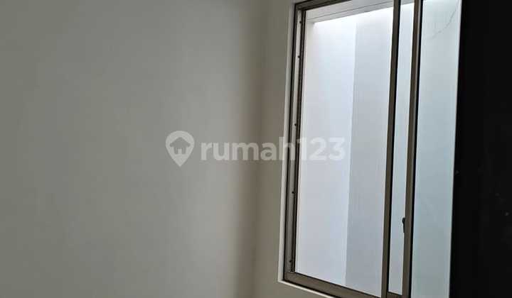 Di Jual Cepat Murah Rumsh 4.5X 10 Pik 2 Rapi Siap Huni