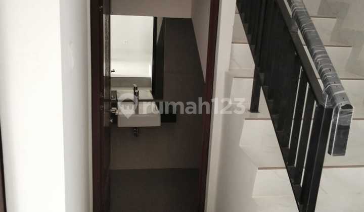 Di Sewa Cepat Rumah Pik 2 Murah 6 X10