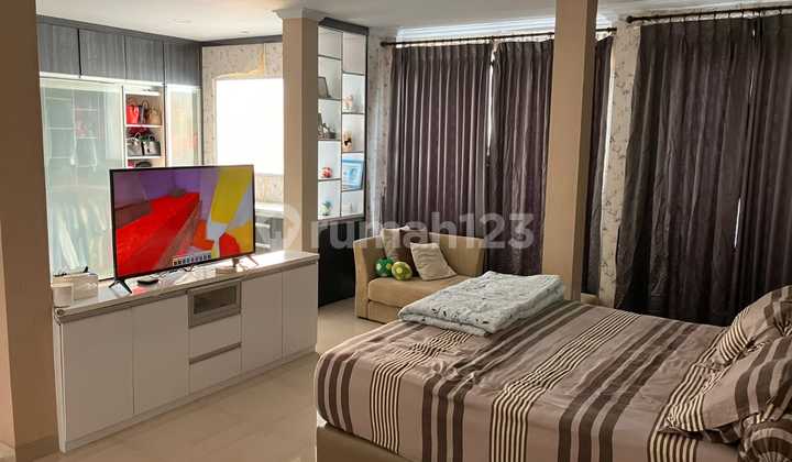 Di Jual Cepat Murah Rumah Pik 8 X 23 Semi Furnished Siap Huni