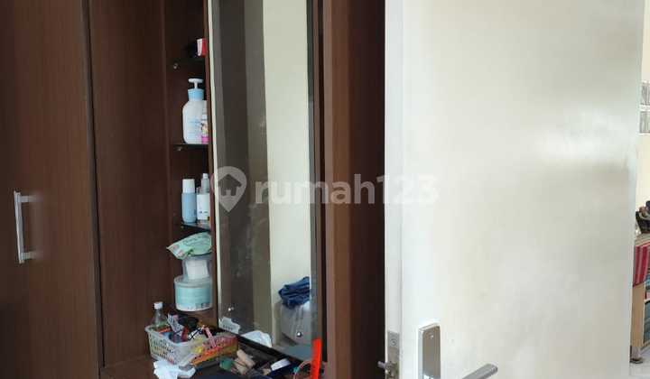 For Sale Cheap Quick House Green Court 6 X 15 Neat Ready to Live In 2