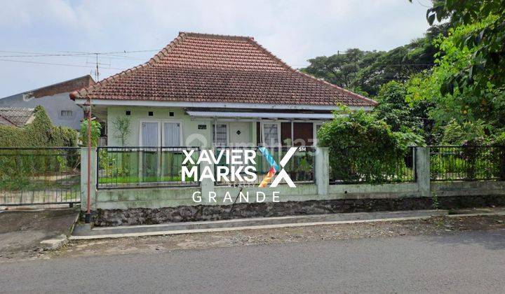 DIJUAL TANAH BONUS RUMAH POSISI HOOK COCOK DIBUAT USAHA KOSAN, KAFE, SUPERMARKET DAN USAHA LAINNYA DI JALAN POROS DANAU DANAU SAWOJAJAR KOTA MALANG. 1