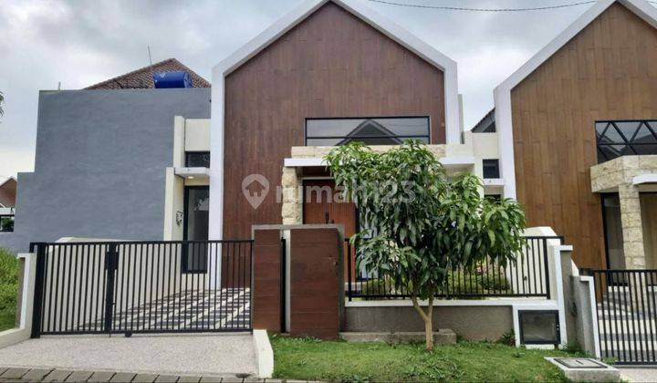 Rumah Gress Austinville 

Status : Dijual Cepat 

 1