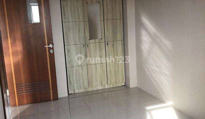 200 Juta • 2 BR jadi 1 BR Apartemen Puncak Permai Dijual Cepat  3