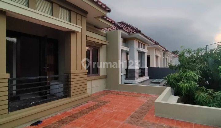 Sudah Renov‼️Dijual Rumah Central Park A Yani  5