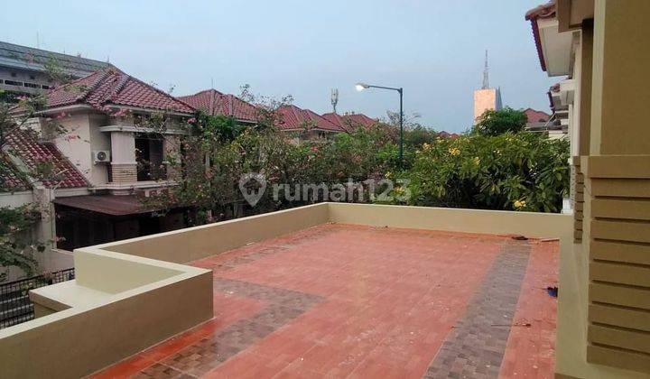 Sudah Renov‼️Dijual Rumah Central Park A Yani  11