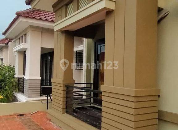 Sudah Renov‼️Dijual Rumah Central Park A Yani  15