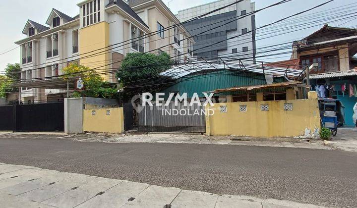 Dijual Rumah Bagus Unfurnished di Kemang 12, Jakarta Selatan 1