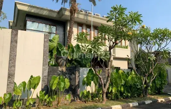 Rumah Taman Kebon Jeruk 2 Buah , Bagus Dan Siap Huni Komplek Intercon, Jakarta Barat 1