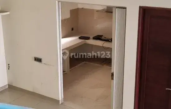 Rumah di komplek permata regency 2 lantai hadap selatan Srengseng, Jakarta Barat 2