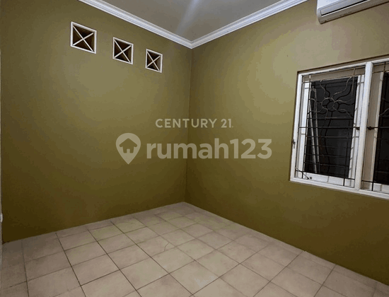 HOUSE IN TAMAN KENARI NUSANTARA GUNUNG PUTRI BOGOR 2