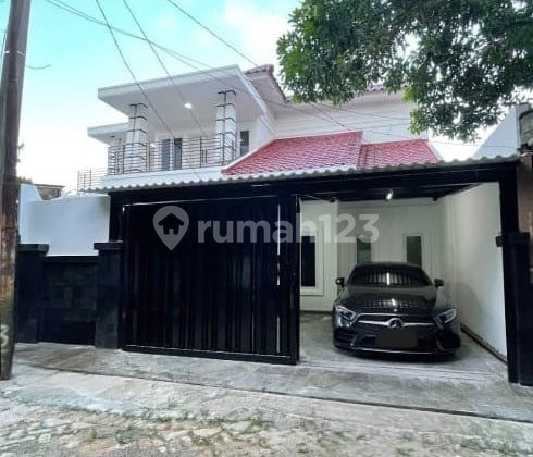 RUMAH SEMI FURNISHED DI BUKIT RIVARIA SAWANGAN DEPOK RUMAH SEMI FURNISHED DI BUKIT RIVARIA SAWANGAN DEPOK