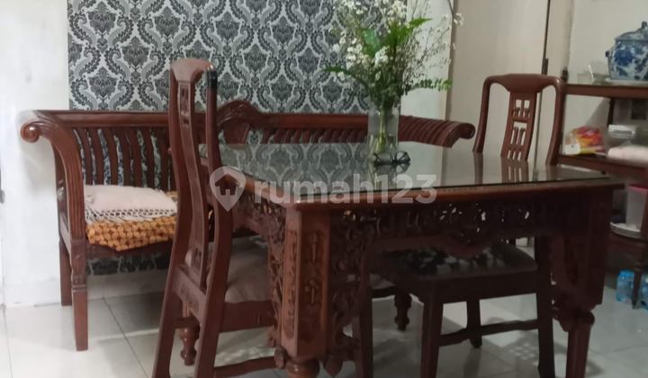 TWO-STORY HOUSE AT THE ADDRESS TAPOS DEPOK