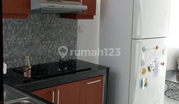 dapur rumah 2 lantai di perumahan