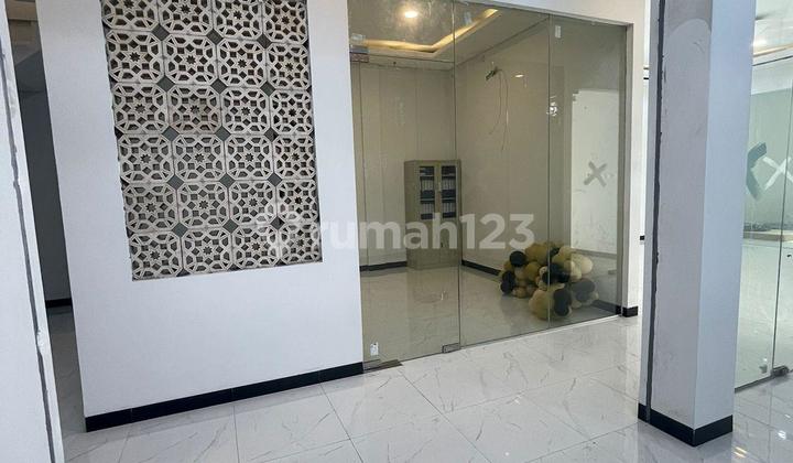 RUMAH 3 LANTAI DI CIPAYUNG JAKARTA TIMUR 2