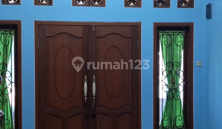 House in Leuwiganggung Tapos Depok 2