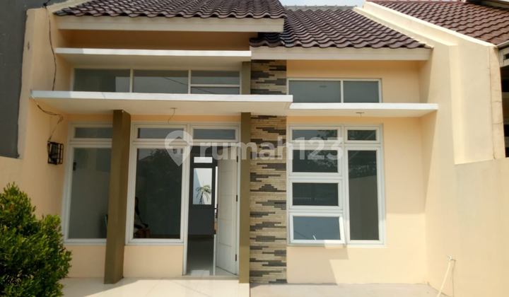 Ready-to-Occupy House in Prima Pedurenan, South Bekasi