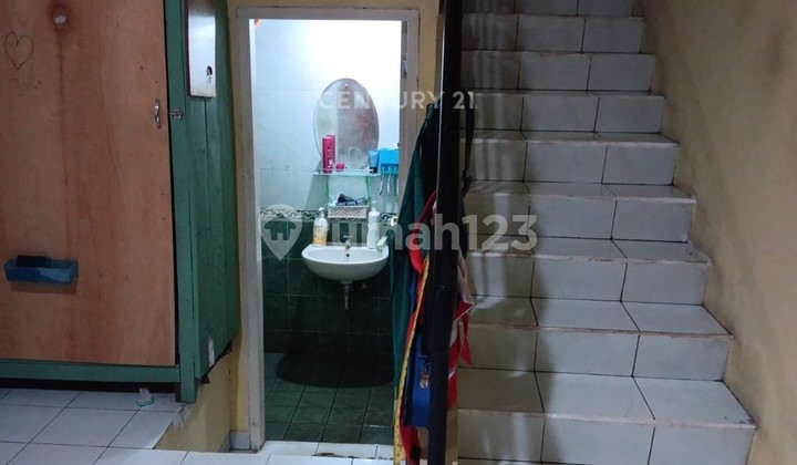 RUMAH 2 LANTAI DI LEGENDA WISATA CIBUBUR 2