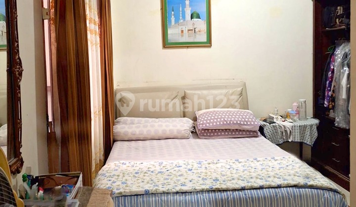 Rumah Klasik Apik, di Villa Melati Mas, Selangkah Dari Tol dan dengan Lebihan Fasum Rumah Klasik Apik, di Villa Melati Mas, Selangkah Dari Tol dan dengan Lebihan Fasum