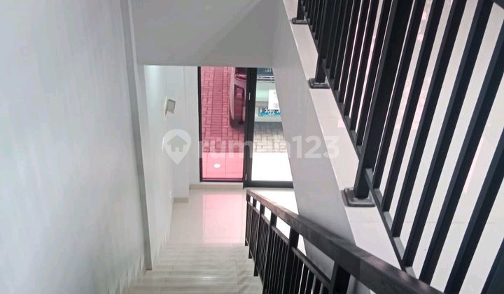 For Rent Fast Yc Shop House - BSD City, Tangerang 2