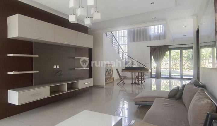 Dijual rumah paling murah dibawah harga pasar di cluster Green Cove BSD ada private swimming pool
