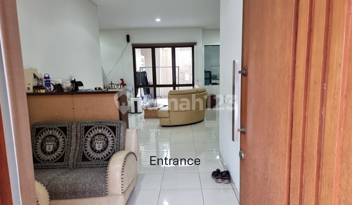 For sale, a house at an affordable price in a serene neighborhood and premium cluster at Green Cove BSD Serpong.