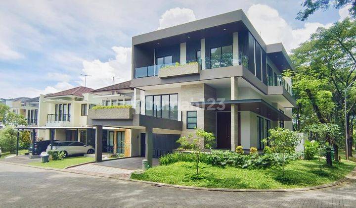 Dijual rumah brand new di cluster premium yang ada Sport Club di Green Cove BSD 1