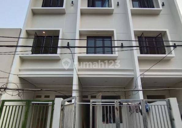 JUAL RUMAH BARU 3 LANTAI DURI KEPA DEKAT TANJUNG DUREN 1