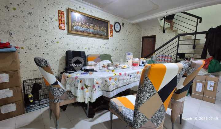Rumah Taman Ratu 3 Lantai Siap Huni Jakarta Barat 2