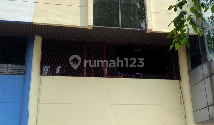 Ruko Kedoya Siap Pakai Dekat Pinggir Tol Kebun Jeruk Jakarta Barat