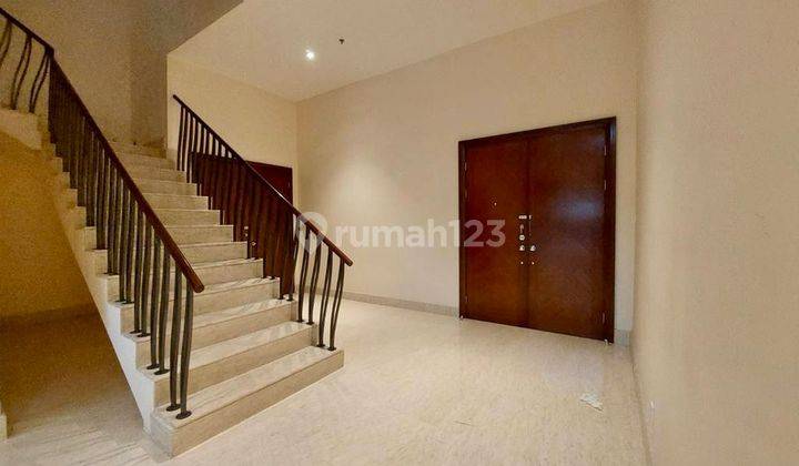 Town House Pakubuwono Residence 4 Bedroom For Sale 1