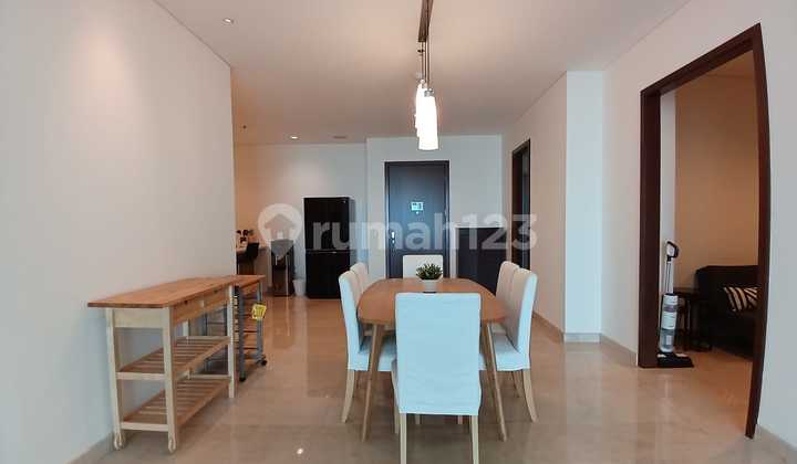 For Rent Apt Pakubuwono House 2+1 Bedroom