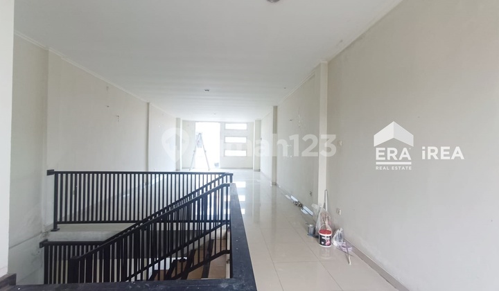 Disewakan Ruko 3 Lantai di Daerah Kampung Baru, Surakarta 7