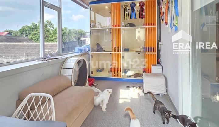 Affordable House in Jogja Near Hyatt Hotel Fully Furnished 2