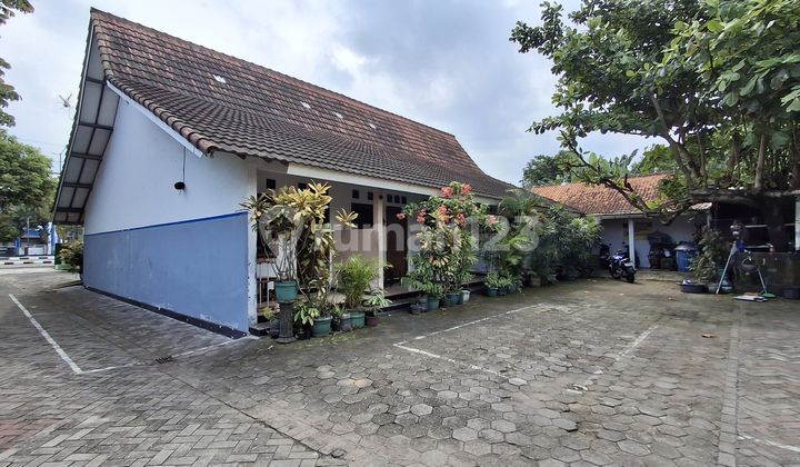 Dijual Murah Tanah Bonus Bangunan Hotel Aktif Di Maguwoharjo, Sleman, Jogja