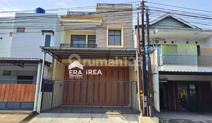 For Rent: Jogja Shop House Near Maguwoharjo Stadium