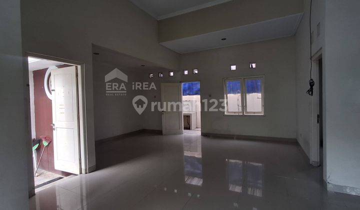 Rumah Solo Dijual Murah Dekat Kampus STIES Surakarta 2