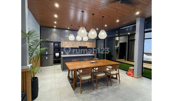 Dijual Rumah Cantik Full Furnished Suvarna Sutera 1