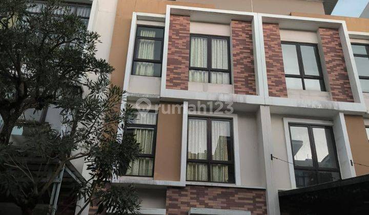 Dijual Rumah Kost Allogio 5X14 Dikelilingi Kampus Besar Gading Serpong