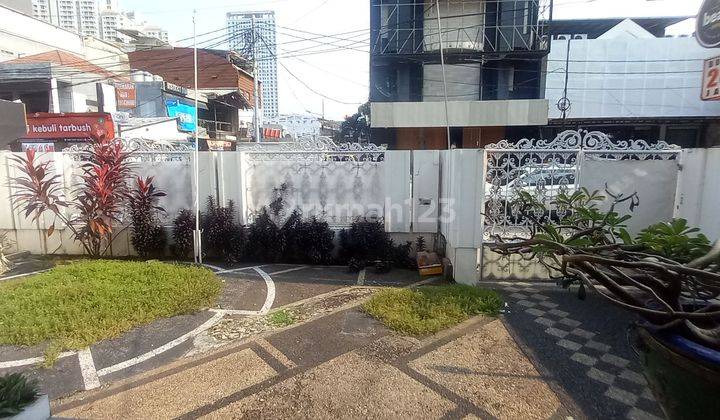 Rumah Megah Terawat 2 Lantai Tanjung Duren 2