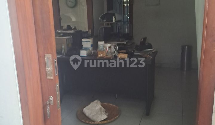 For Rent: Commercial space on Sholeh Iskandar Street