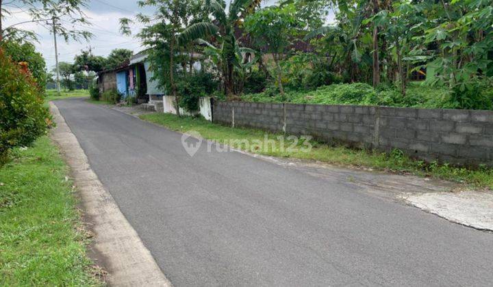 Tanah Seyegan Jogja, Tanah Utara Jalan Godean Jogja 1