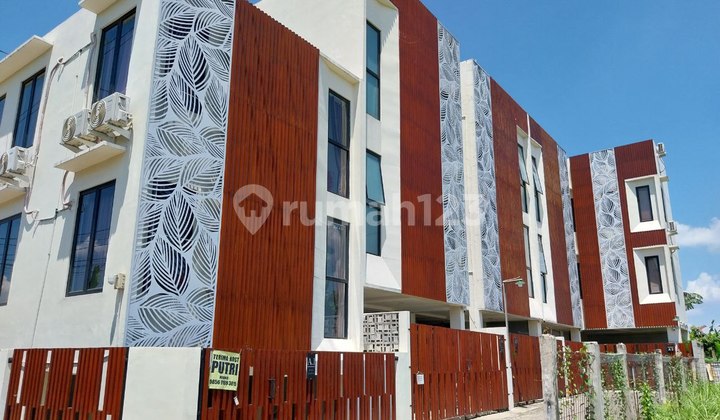 For Sale Active Rented Boarding House, 400 Meters from UI Depok Campus 2