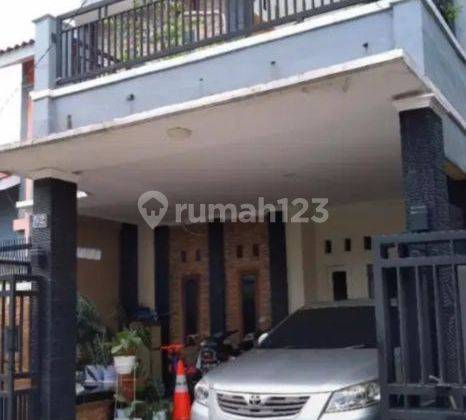 Rumah Cipayung Depok Siap Huni 3 Lantai Dekat Stasiun Depok Lama 1