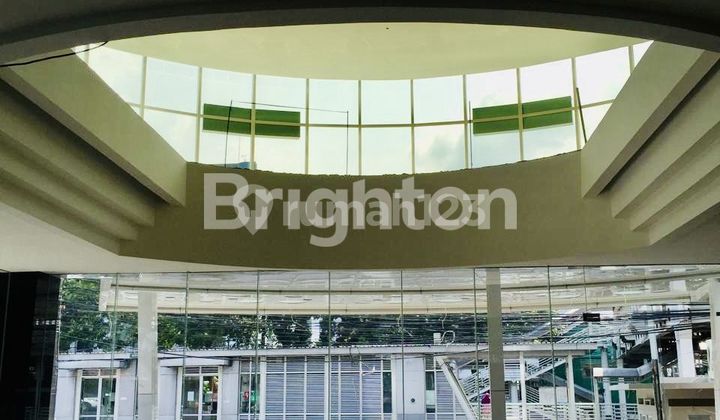 GEDUNG SUPER STRATEGIS KAWASAN BUNCIT RAYA, JAKARTA SELATAN. COCOK UNTUK PERKANTORAN, DEKAT PEJATEN VILLAGE.