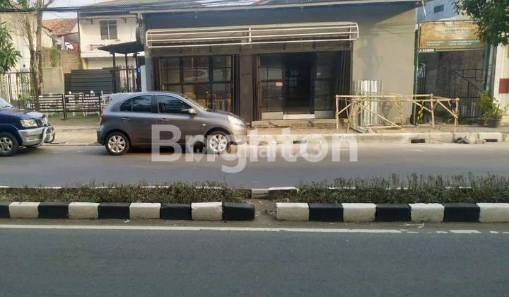 RUMAH TUA HITUNG TANAH KAWASAN JATINEGARA KAUM, JAKARTA TIMUR. AKSES LANGSUNG JALAN RAYA 1