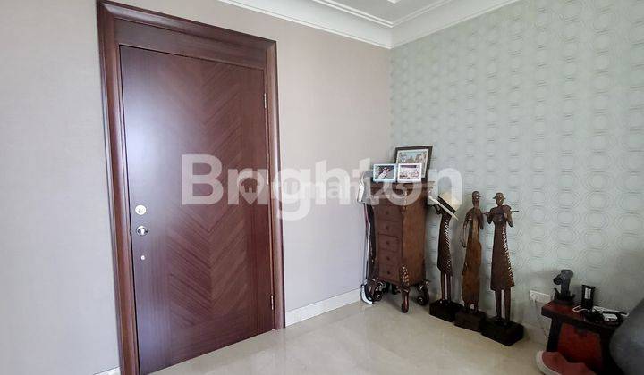 LUXURY APARTMENT PAKUBUWONO VIEW REDWOOD TOWER 2BR, FULL FURNISHED. POOL AND CITY VIEW 2