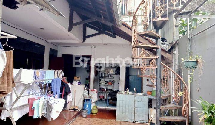 RUMAH BERIKUT KOS KOSAN DAN TEMPAT USAHA KAWASAN JOGLO, JAKARTA BARAT. AKSES JALAN RAYA UTAMA 2